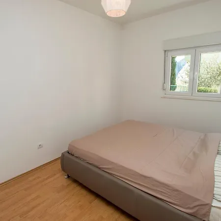 Comfort Center Omis