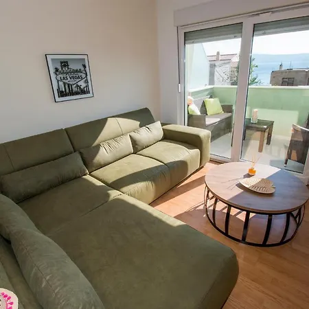 Comfort Center Apartment Omis