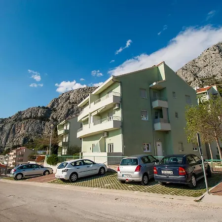 Comfort Center Apartment